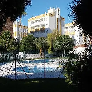 Apartamentos Jardines Del Gamonal Μάλαγα