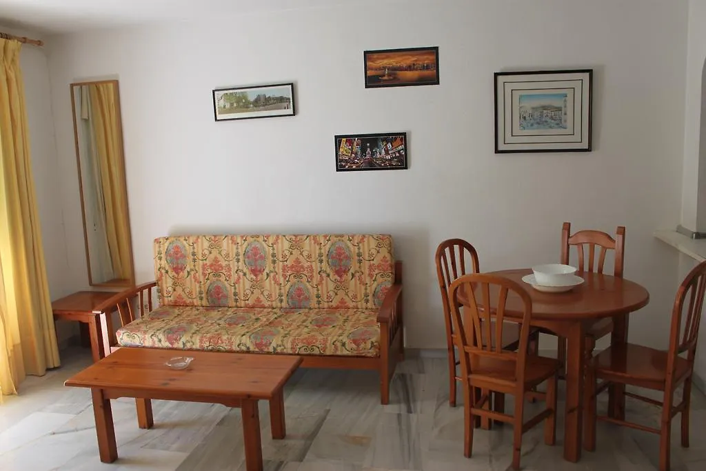 Apartamentos Jardines Del Gamonal Μάλαγα 0*,